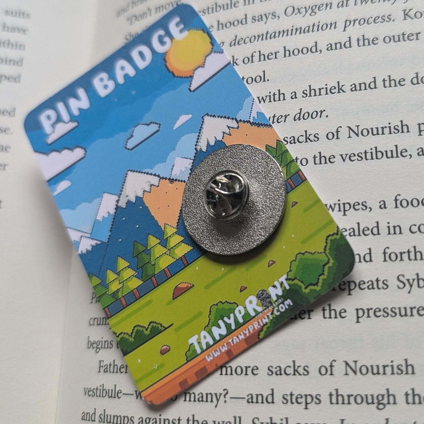 SMORES - PIN BADGE