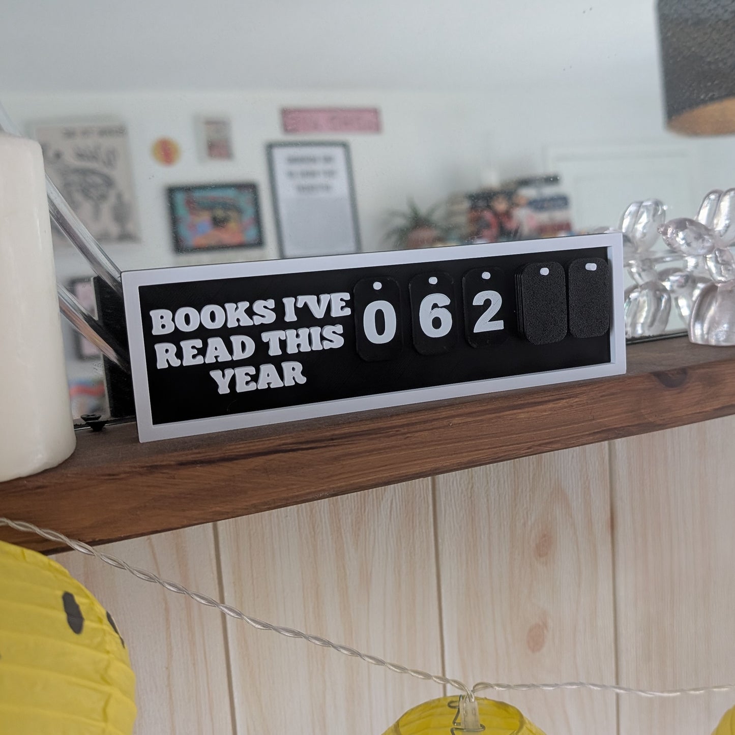 BOOK TRACKER - 3D PRINTED