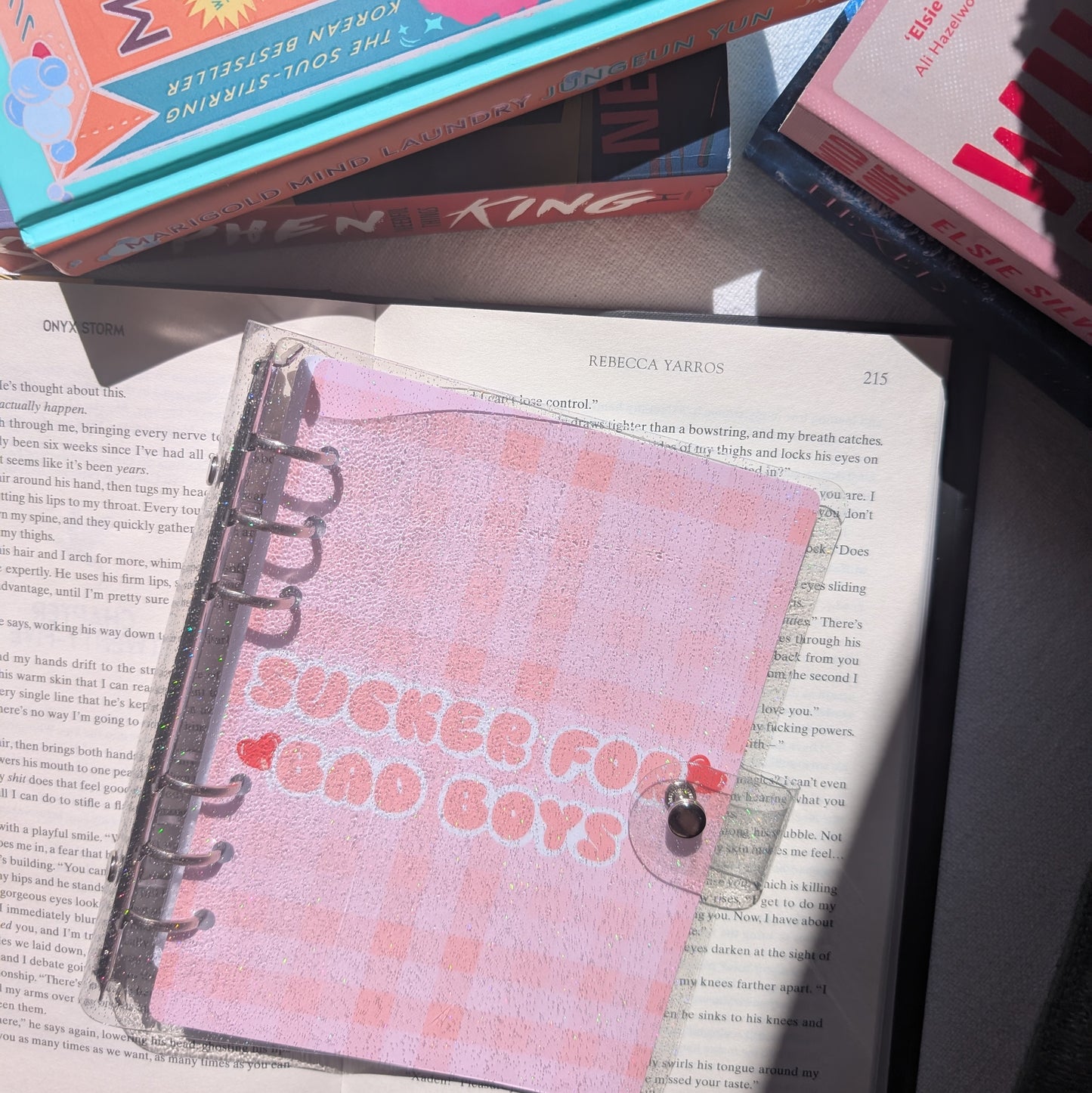 SUCKER FOR BAD BOYS - BOOKMARK BINDER (+ 4 BOOKMARKS)