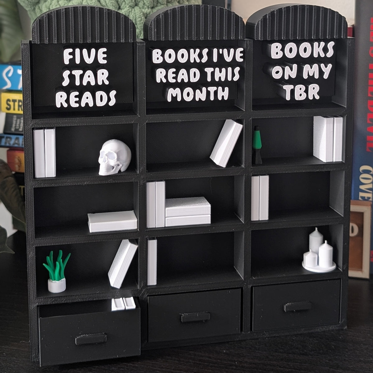 BOOK CASE TRACKER - 3D PRINTED