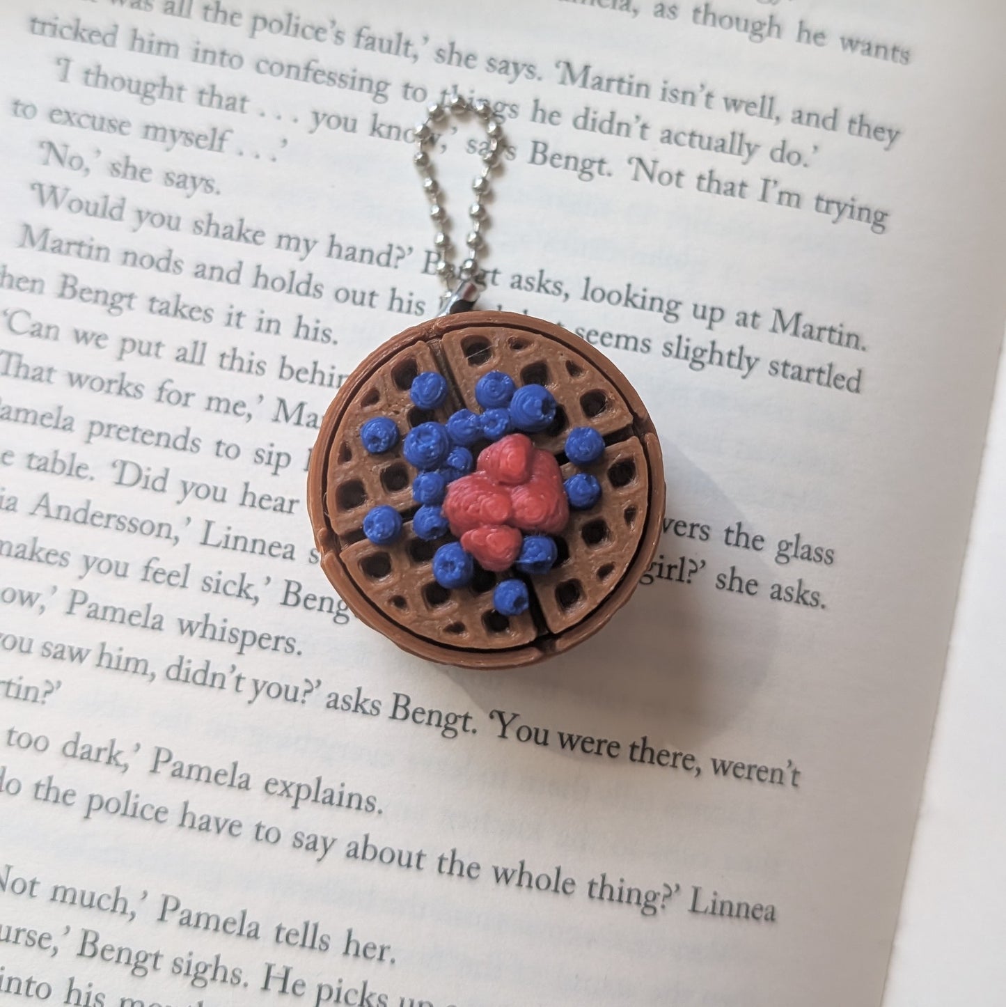 WAFFLE STACK - CLICKER KEYCHAIN
