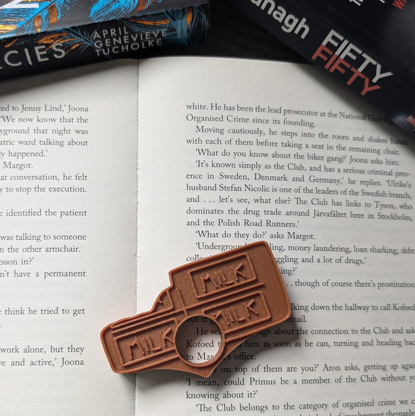 CHOCOLATE BAR - 3D PRINTED PAGE HOLDER