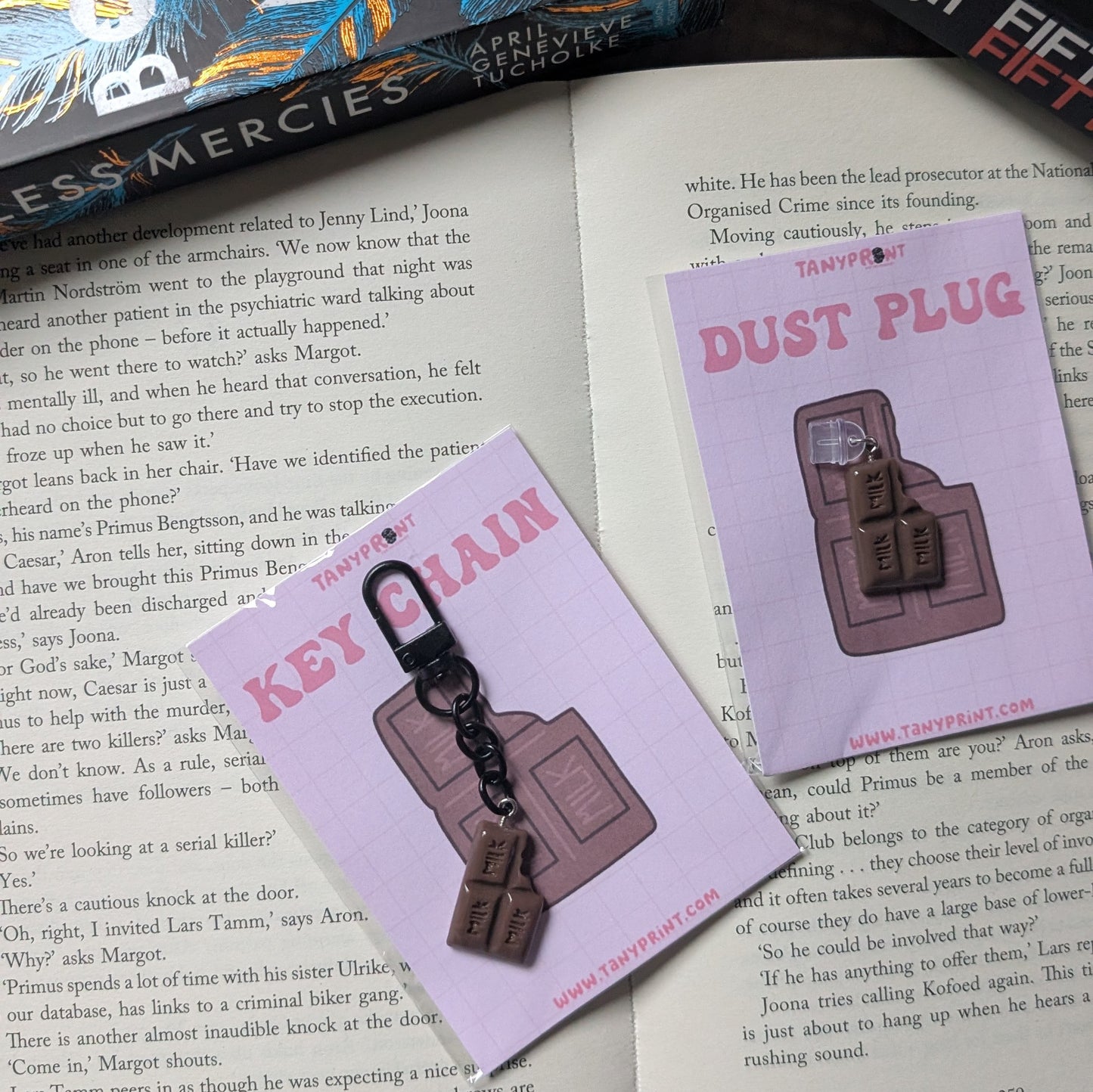 CHOCOLATE BAR - DUST PLUG/ KEYCHAIN