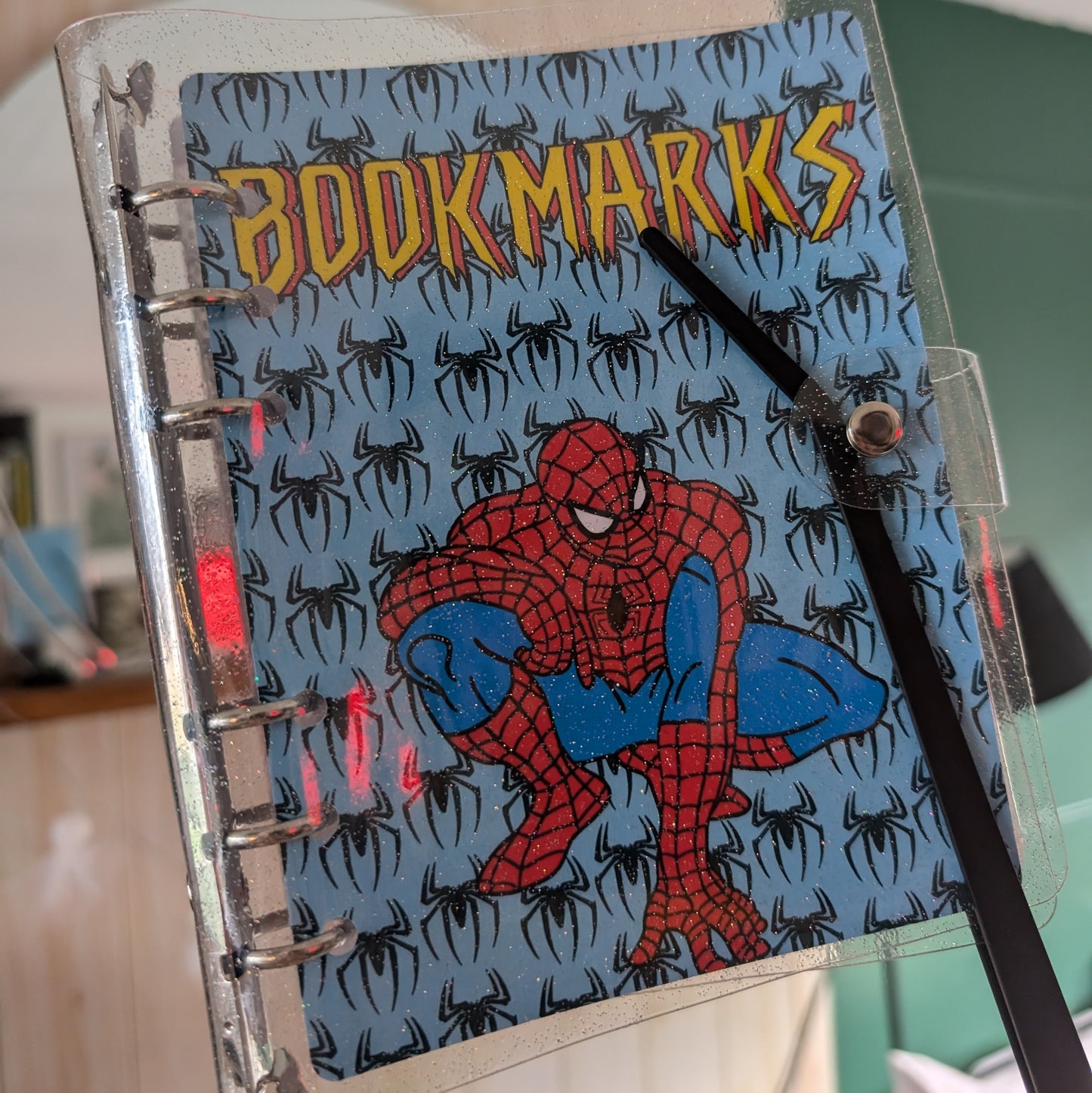 SPIDER - BOOKMARK BINDER (+ 4 BOOKMARKS)