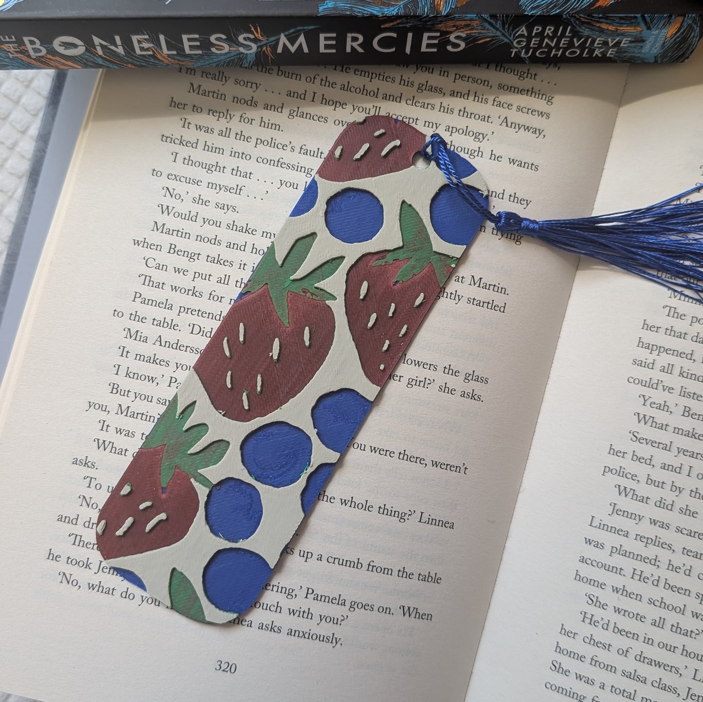 STRAWBERRIES & BLUEBERRIES - 3D PRINTED BOOKMARK