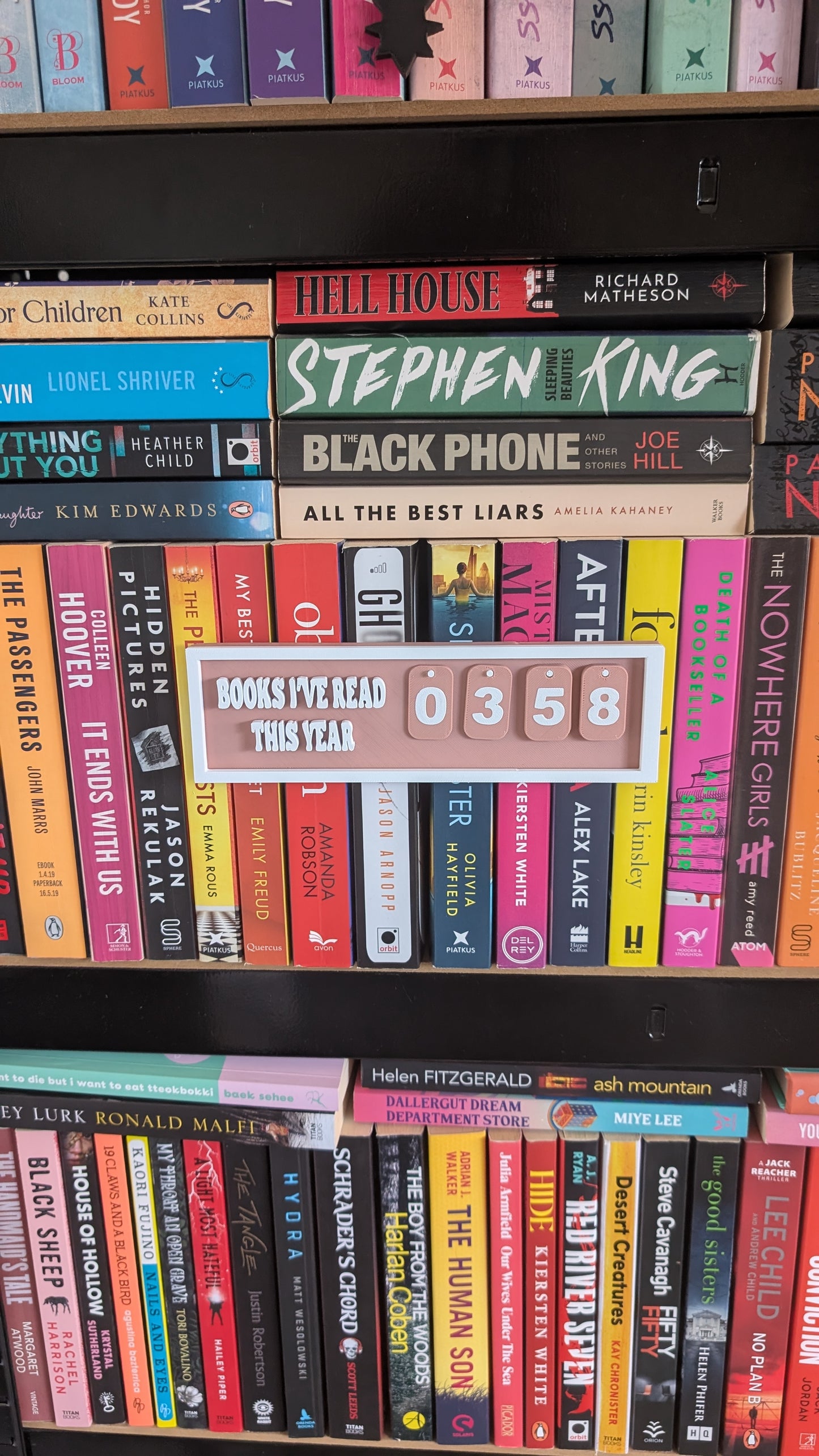 BOOK TRACKER - 3D PRINTED