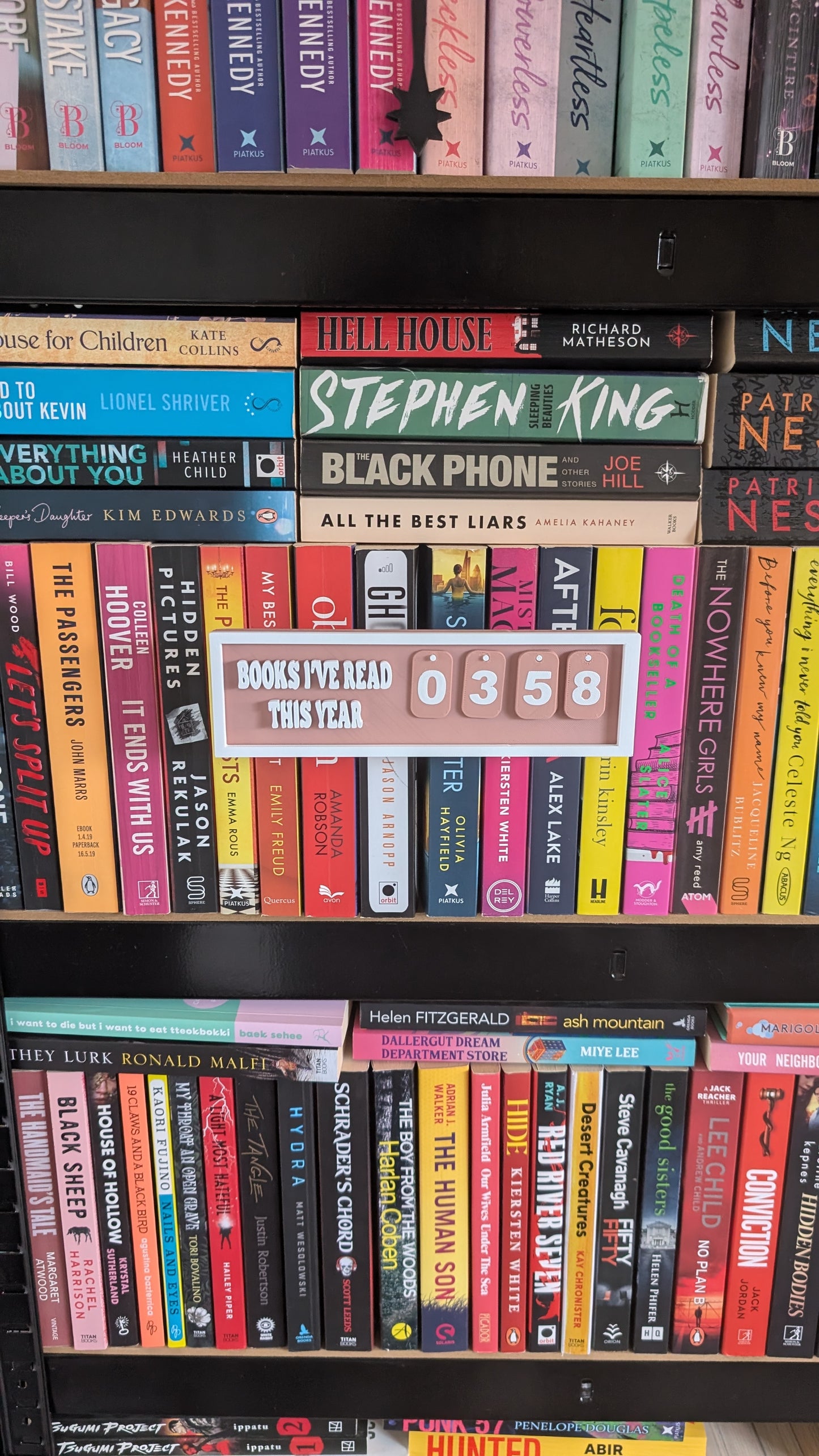 BOOK TRACKER - 3D PRINTED