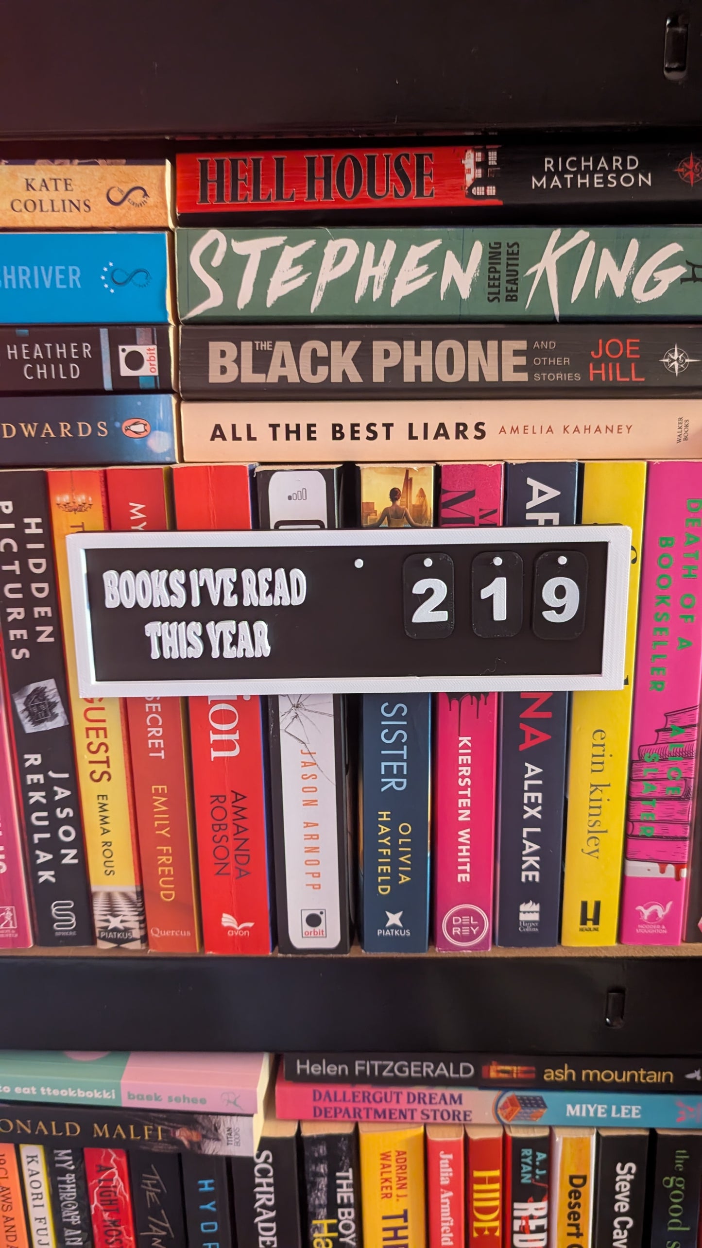 BOOK TRACKER - 3D PRINTED