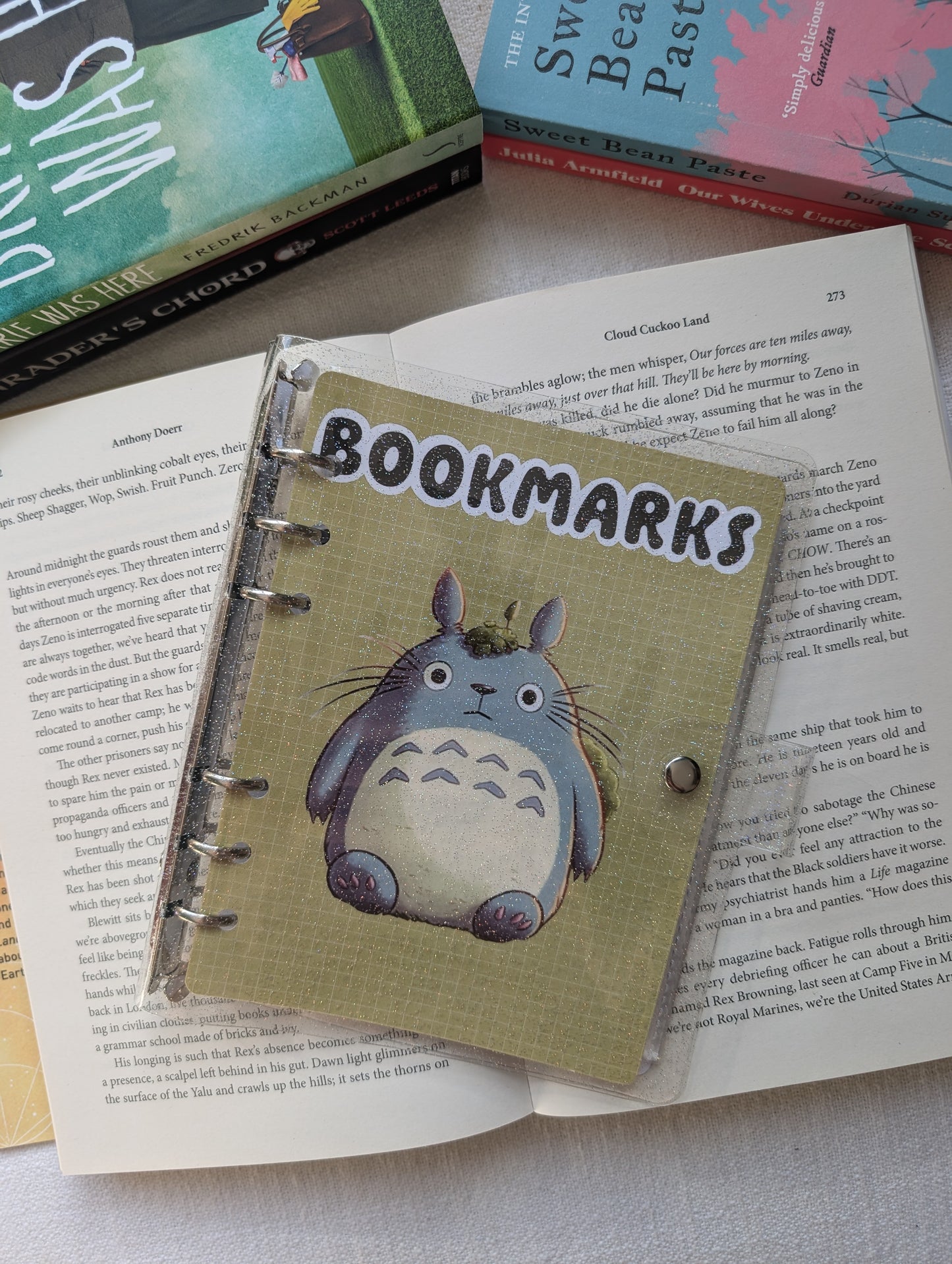 TOTORO - BOOKMARK BINDER (+ 4 BOOKMARKS)