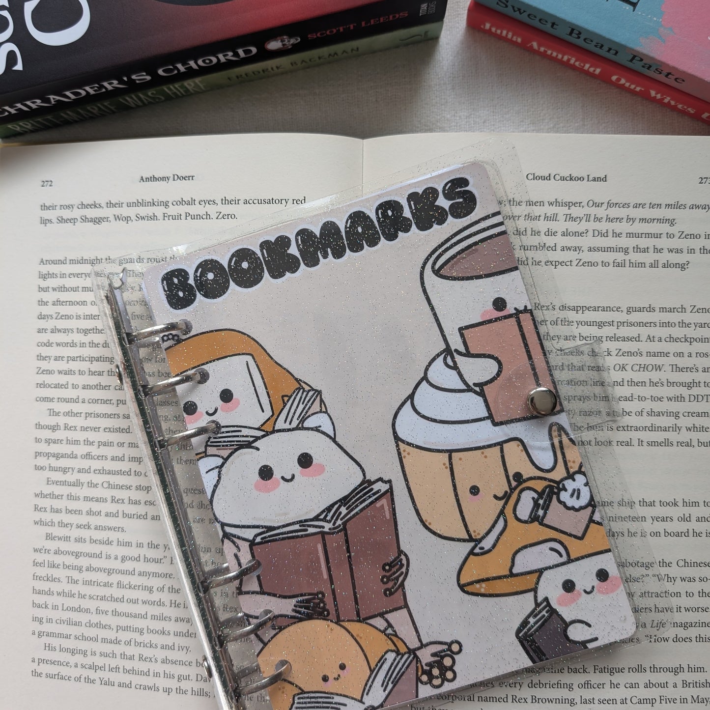 BOOKFRIENDS - BOOKMARK BINDER (+ 4 BOOKMARKS)