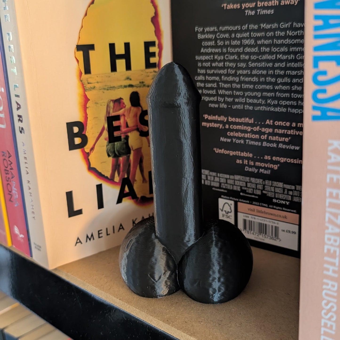 WILLY SHAPED - KINDLE HOLDER