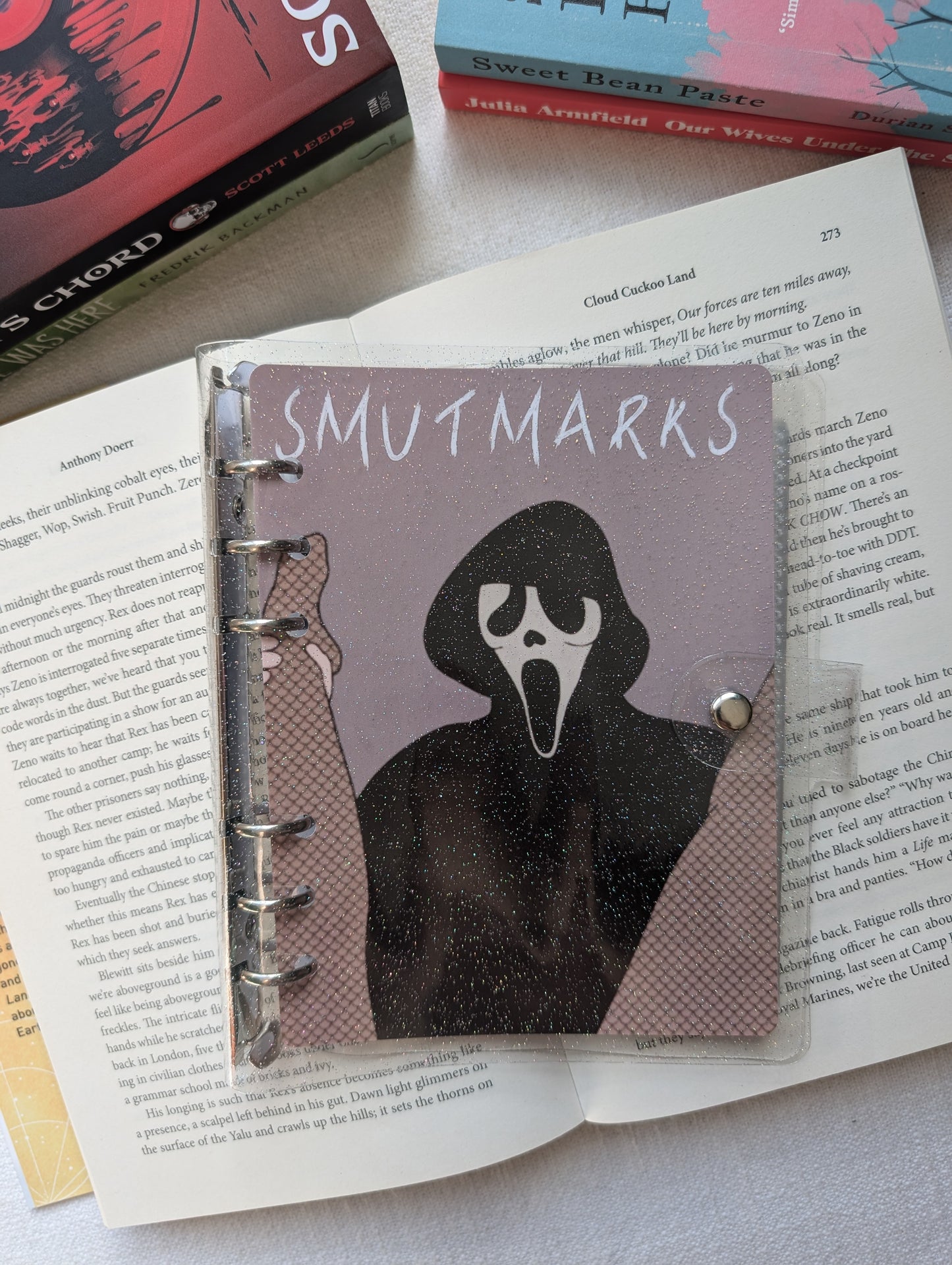 SMUTMARKS - BOOKMARK BINDER (+ 4 BOOKMARKS)