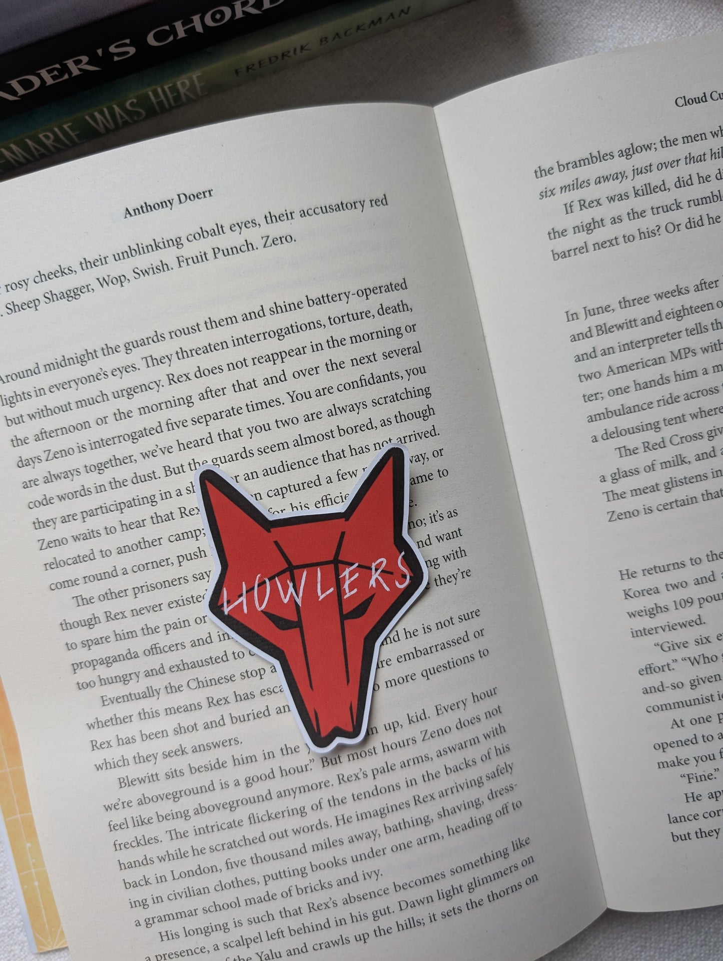 HOWLERS - STICKER