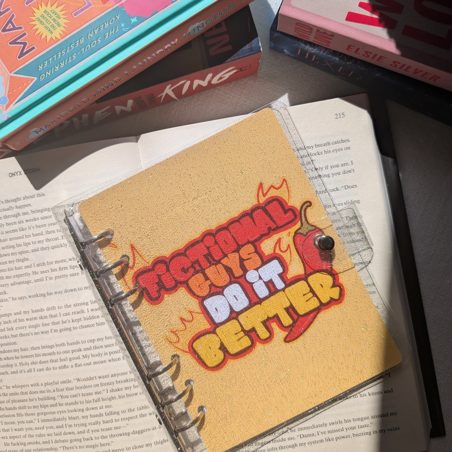 FICTIONAL GUYS DO IT BETTER - BOOKMARK BINDER (+ 4 BOOKMARKS)