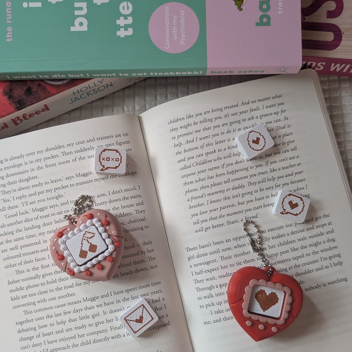 TAMAGOTCHI CLICKER - KEYCHAINS