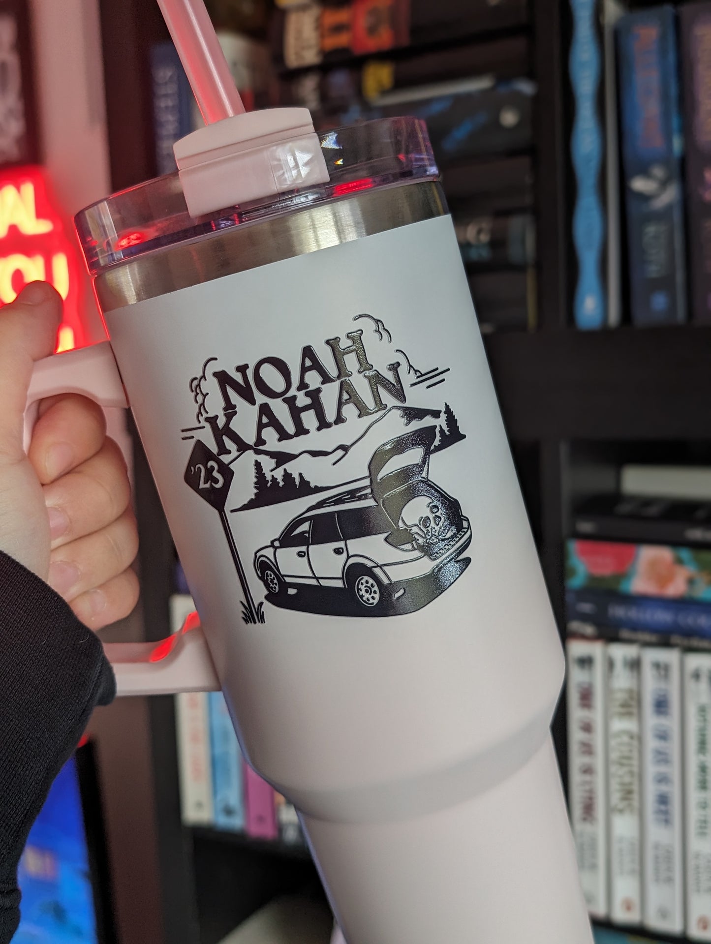 NOAH - 40oz TUMBLER