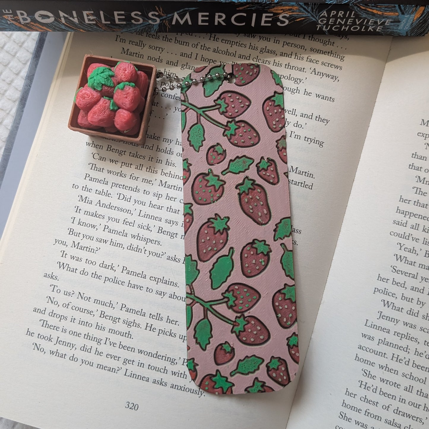 STRAWBERRIES - 3D PRINTED BOOKMARK