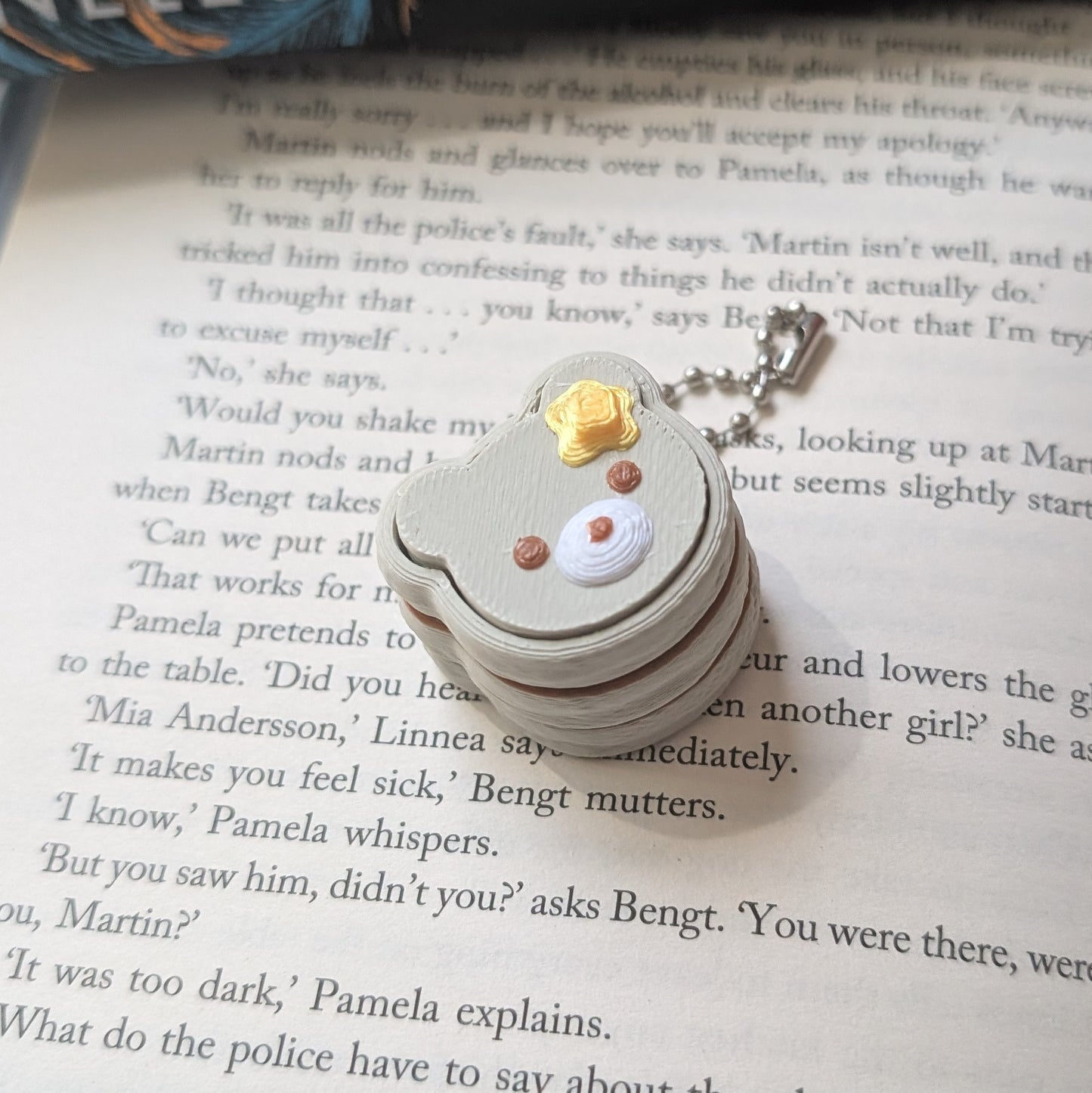 PANCAKE BEAR - CLICKER KEYCHAIN