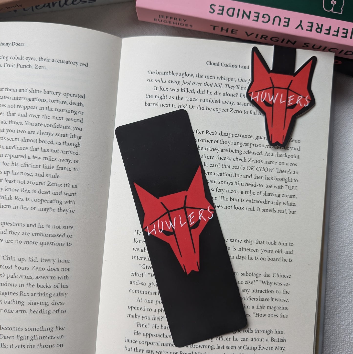 HOWLERS - BOOKMARK