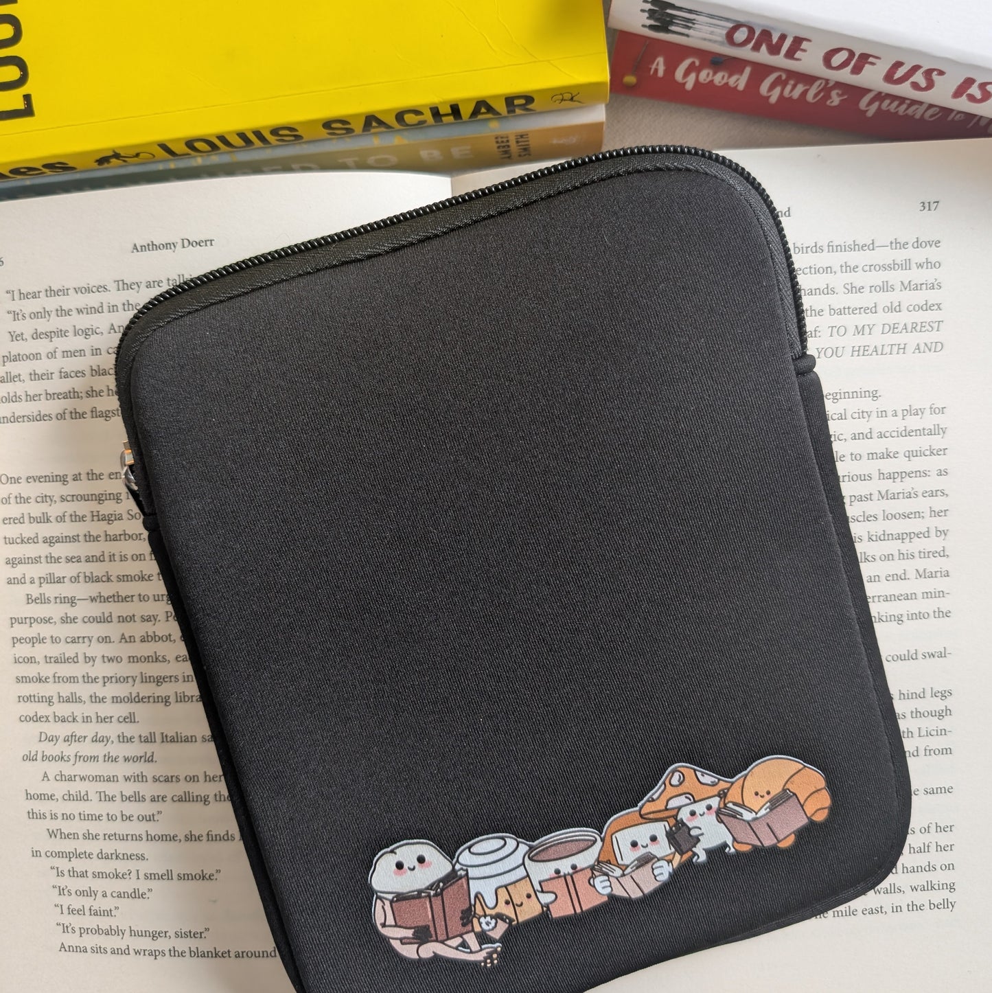 BOOK FRIENDS - 6" KINDLE SLEEVE