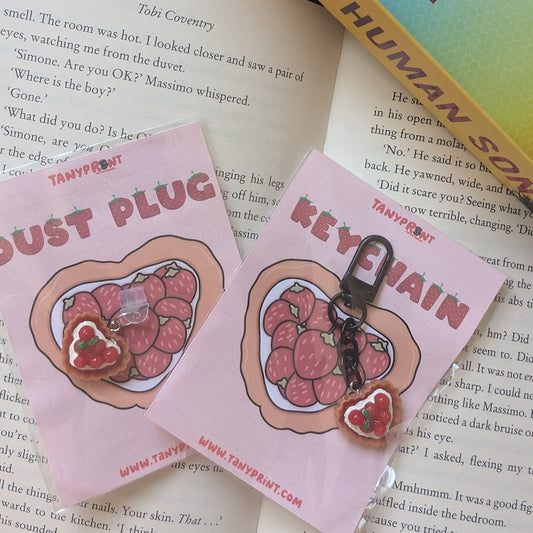 STRAWBERRY TART - DUST PLUG/ KEYCHAIN