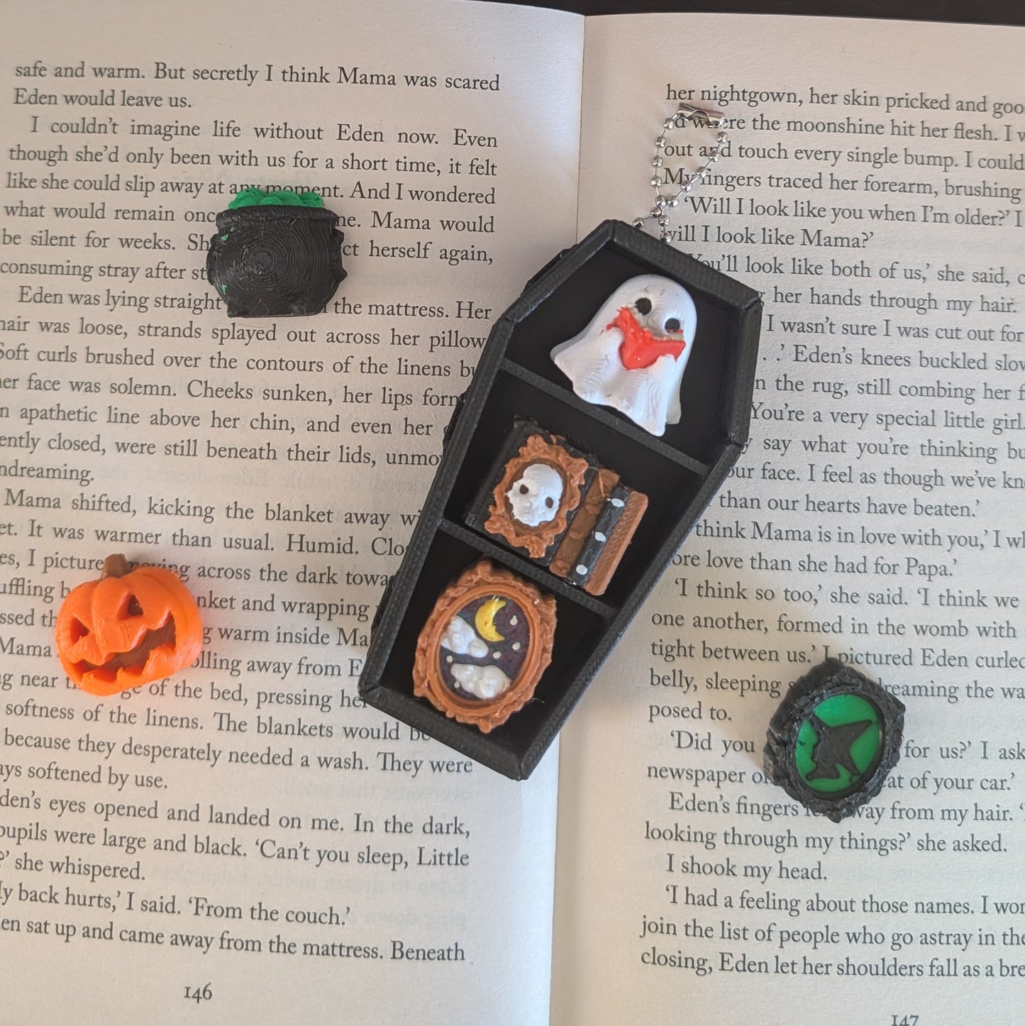 COFFIN CLICKER - KEYCHAINS