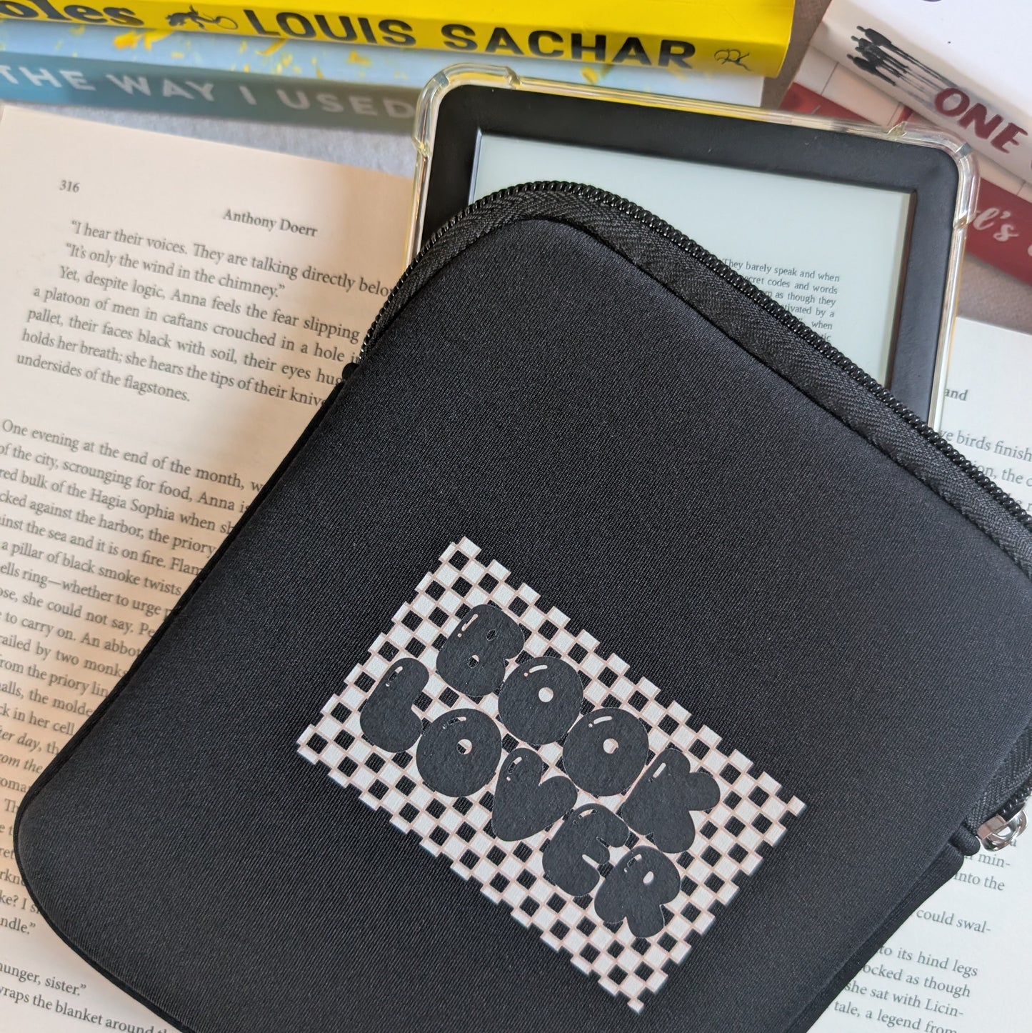 BOOK LOVER - 6" KINDLE SLEEVE