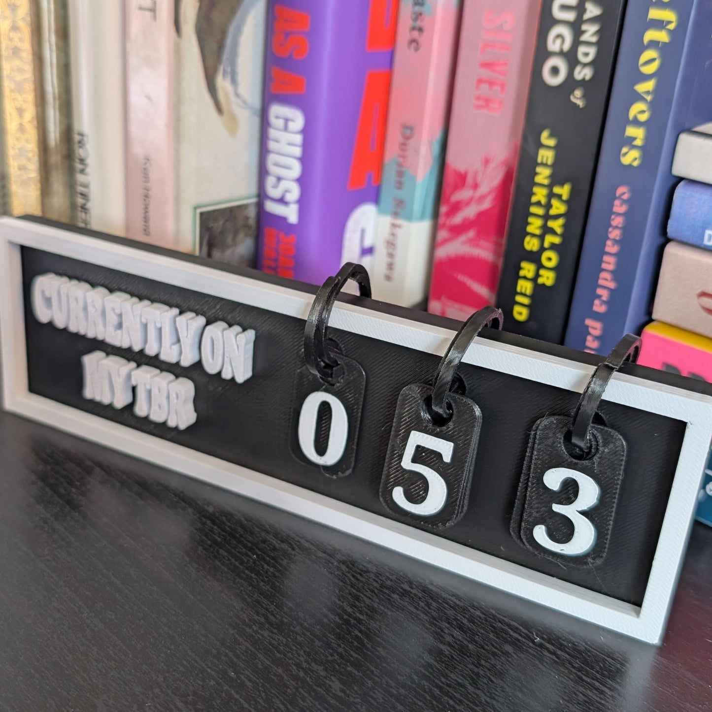 BOOK TRACKER - 3D PRINTED