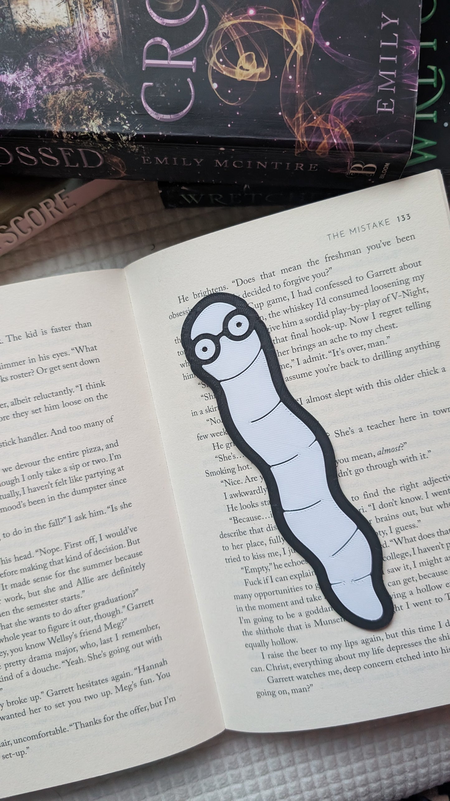 BOOKWORM - 3D PRINTED BOOKMARK