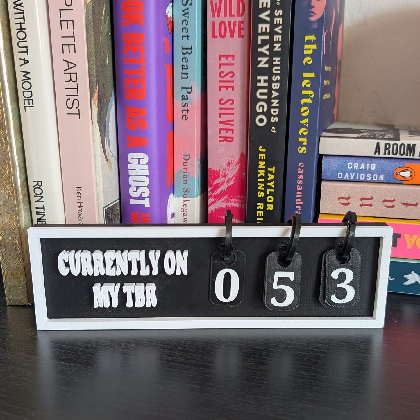 BOOK TRACKER - 3D PRINTED