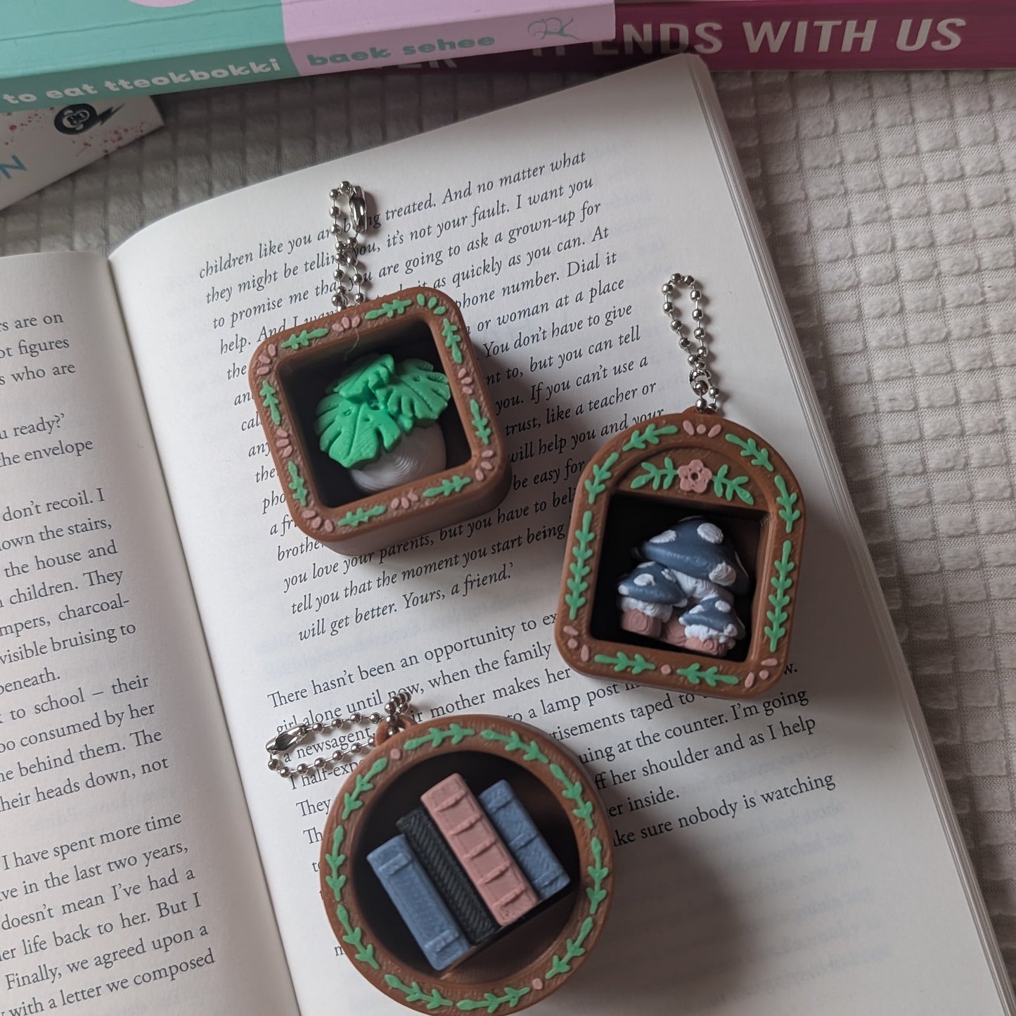 MINI BOOK NOOK CLICKER - KEYCHAINS