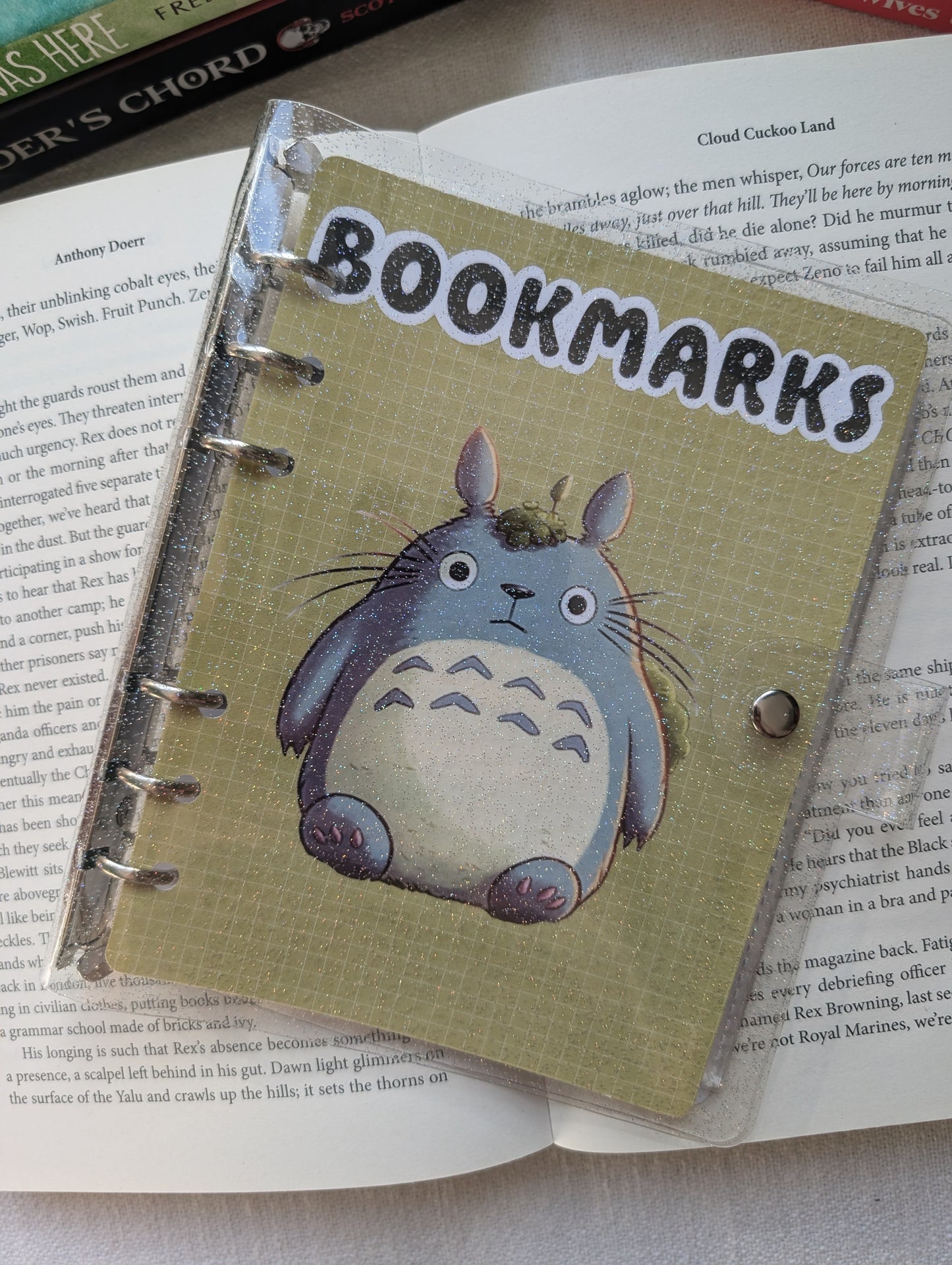 TOTORO - BOOKMARK BINDER (+ 4 BOOKMARKS)