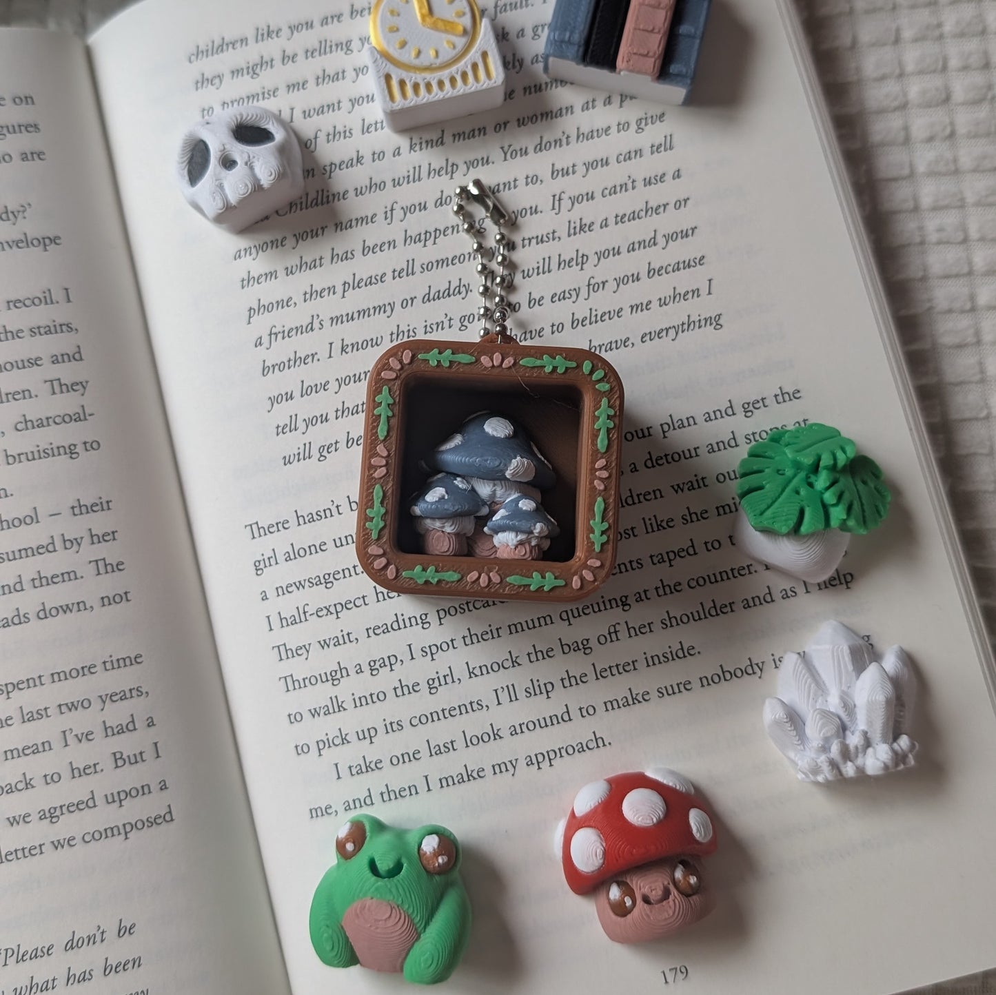 MINI BOOK NOOK CLICKER - KEYCHAINS